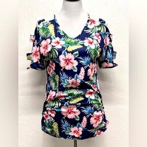 Women’s V-Neck Cut Out Shoulder & Sleeves Top - S